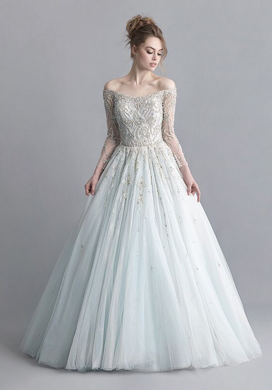 This Cinderella Wedding Dress will Wow the Crowd